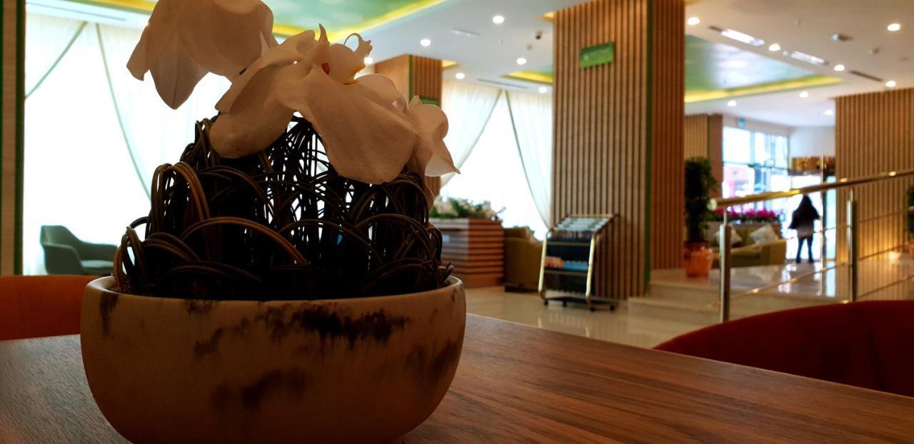 Jacob'S Garden Hotel Дубай Экстерьер фото